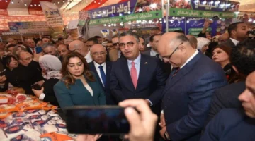 تخفيضات كبرى.. افتتاح معرض أهلا رمضان في مدينة بنها لتوفير السلع الغذائية